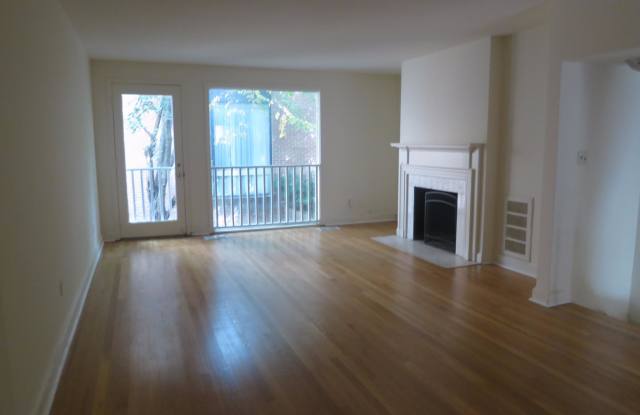 2535 QUEEN ANNES LANE NW Gallery 3