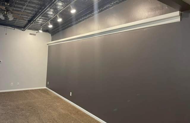 1609 Broadway Avenue photos photos