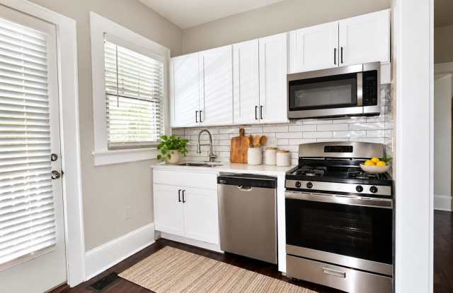 Historic Virginia Highland apartment to die for!! Gallery 3