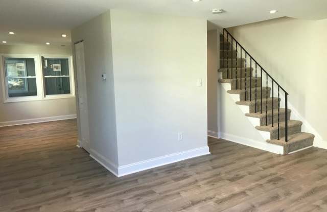 7624 ALLENDALE CIRCLE Gallery 2