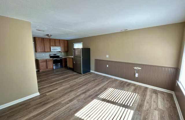 1723 Oakwood Avenue Gallery 2