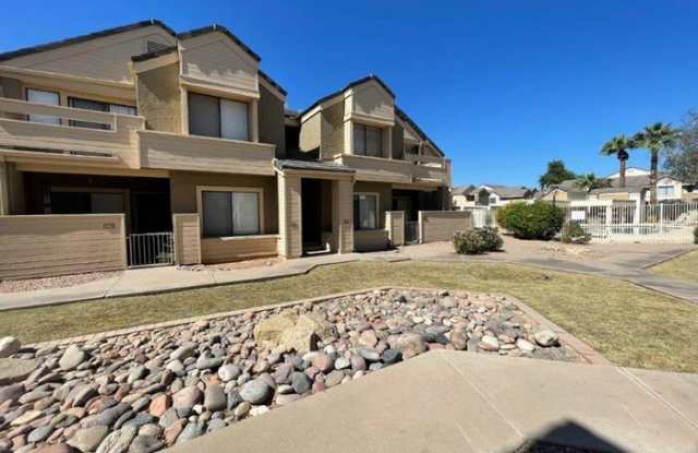 2035 South Elm Street photos photos