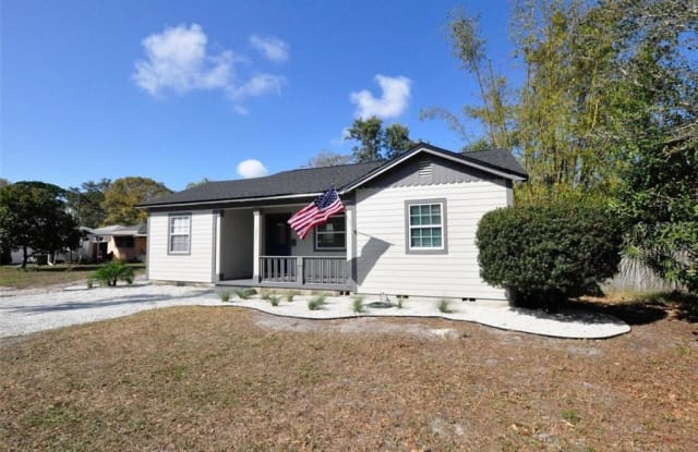 1311 30TH AVENUE N - 1311 30th Avenue North, St. Petersburg, FL 33704