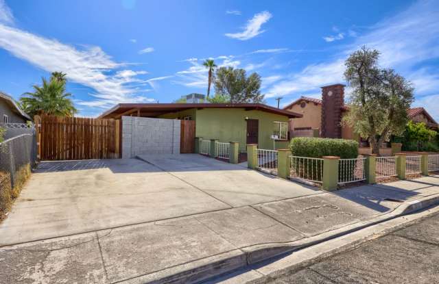Charming 3 Bedroom Las Vegas Home with RV Parking & Huge Fenced Yard Gallery 3