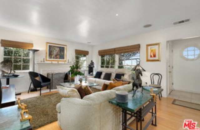 3331 Bennett Drive Gallery 4