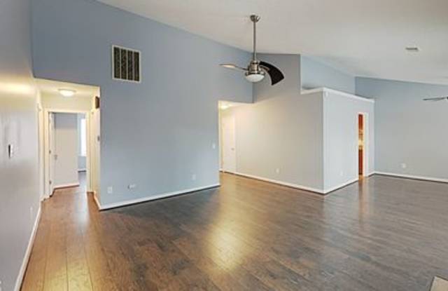 430 Forest Grove Circle Gallery 2