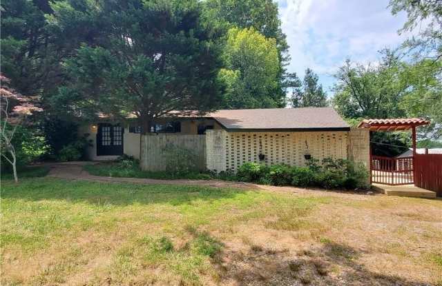 931 Auburn Road photos photos