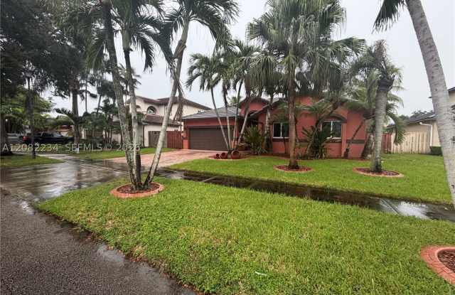 14571 SW 160th Ct Gallery 3