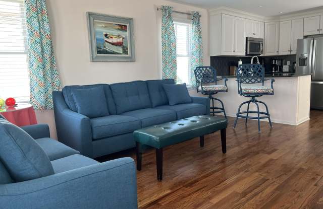 100 Ocean Park Avenue Gallery 2