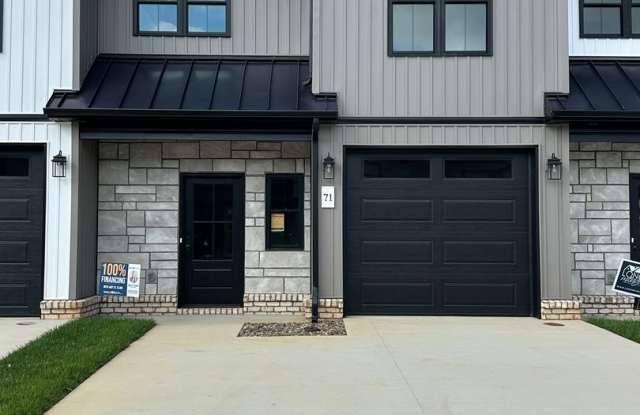 Beautiful new townhouse with a move in special of first month free! photos photos
