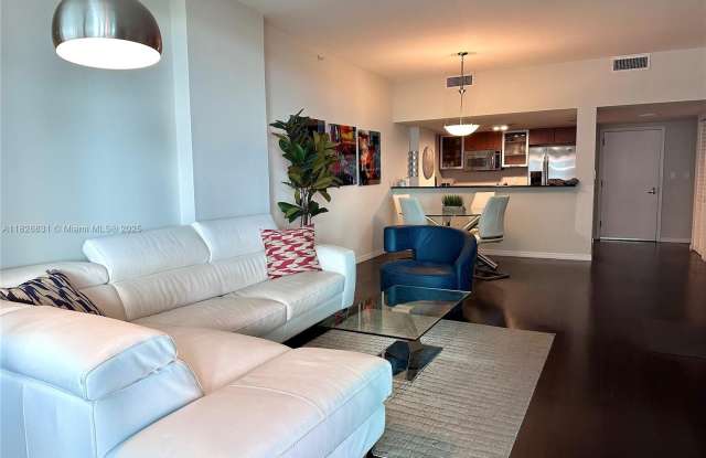 1800 N Bayshore Dr photos photos