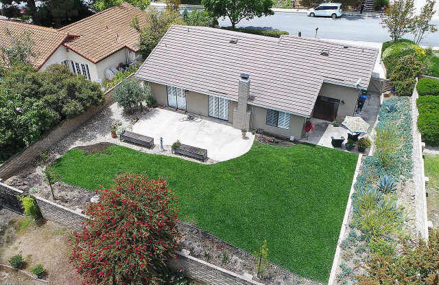1502 Briarglen Avenue Gallery 2