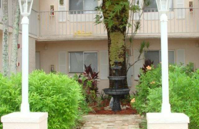 8140 Country Road unit: 201 photos photos