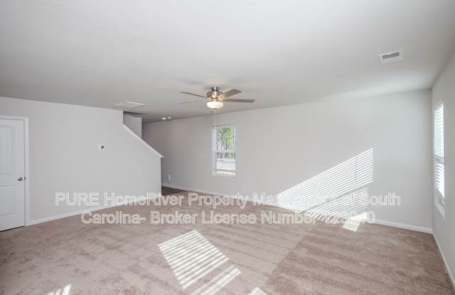 352 Sundew Rd Gallery 2