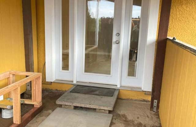 For the Outdoor Enthusiast. A Newly Updated 1 Bedroom, 1 Bath with so much more! Gallery 4
