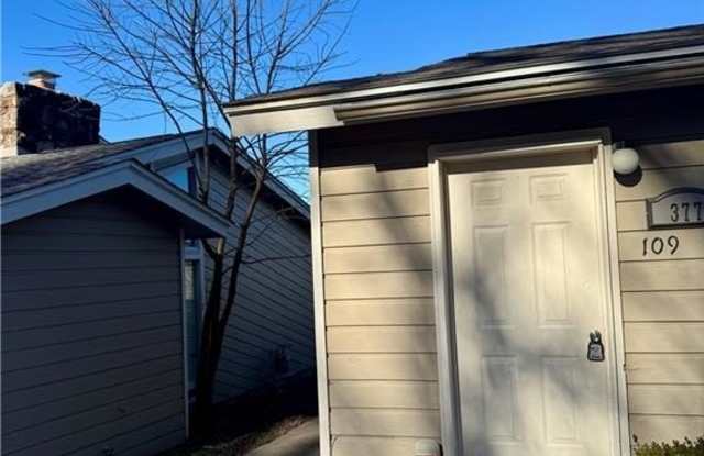13771 Turnberry  LN Unit #109 - 13771 Turnberry Lane, Benton County, AR 72761