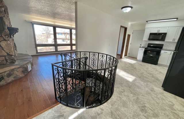 3 Bed/2 Bath Lakefront Rental Home in Sioux Falls! photos photos