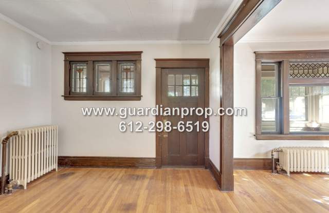 Large House in Hamline Midway Available Now, Original Woodwork, Updated Kitchen & Baths, 2 Car Garage Gallery 4