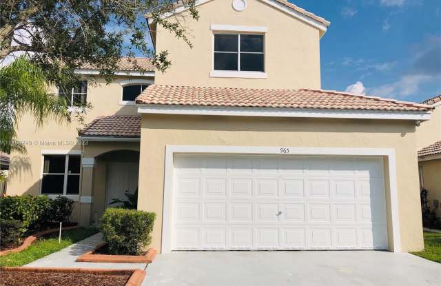 965 Briar Ridge Rd - 965 Briar Ridge Road, Weston, FL 33327