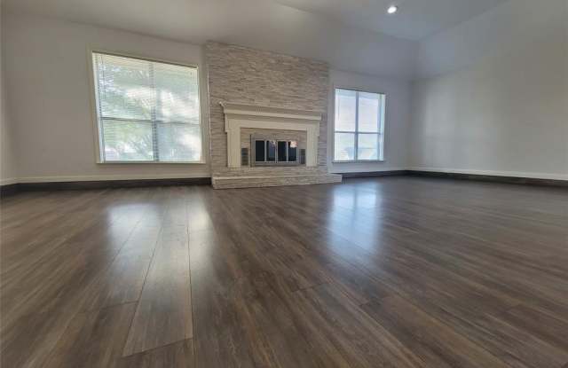 232 Oak Hill Drive Gallery 4