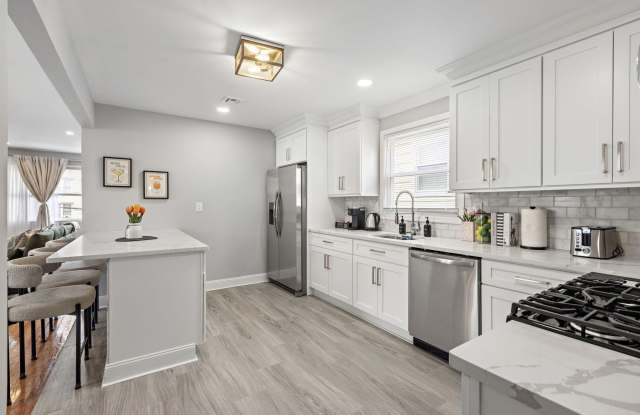 728 KENNEDY BLVD photos photos