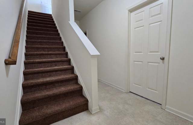 41 TYNDALL TRL Drive Gallery 3