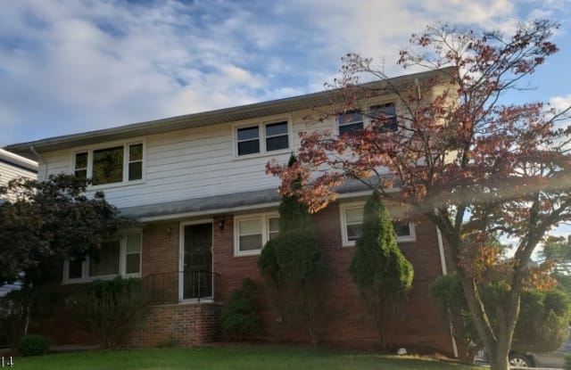 187 ROSE PL - 187 Rose Place, Woodland Park, NJ 07424