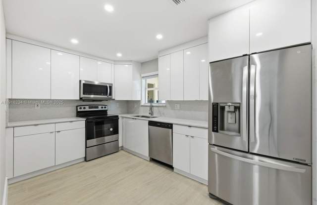 11939 SW 218th Street 1, Miami, FL 33170 photos photos