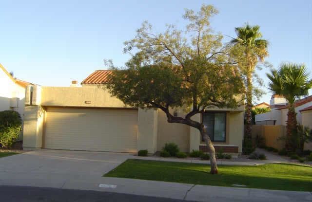 10055 E SAN BERNARDO Drive - 10055 East San Bernardo Drive, Scottsdale, AZ 85258
