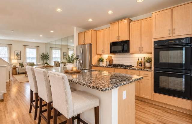 22477 GLENBOW Way Gallery 4