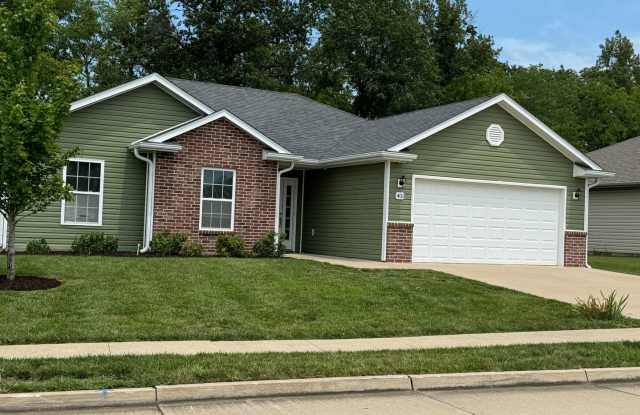 Charming Three Bedroom Home photos photos