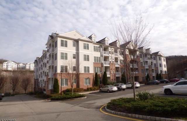7212 Coventry Ct - 7212 Coventry Court, Riverdale, NJ 07457