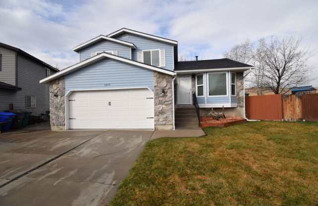 3449 W Charlesworth Cir - 3449 Charlesworth Circle, West Jordan, UT 84088