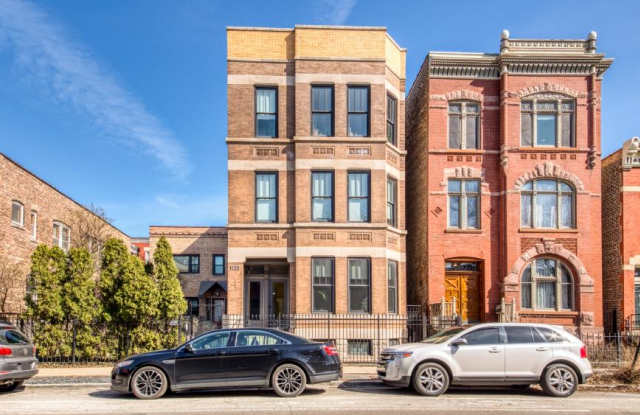 1135 N Damen - 1135 North Damen Avenue, Chicago, IL 60622