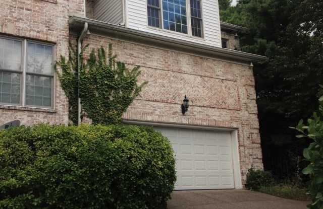 525 32nd Avenue S. - 525 32nd Avenue South, Nashville, TN 37212