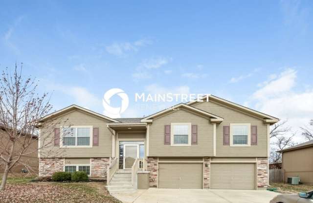 1500 Northwest Hilltop Lane photos photos