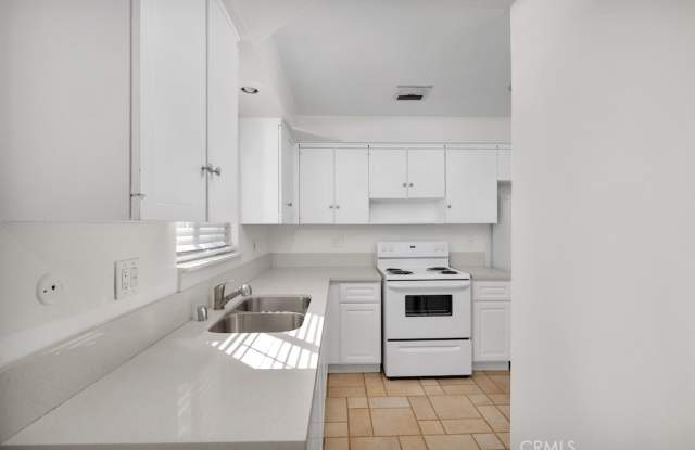 4215 Hilaria Way Gallery 2
