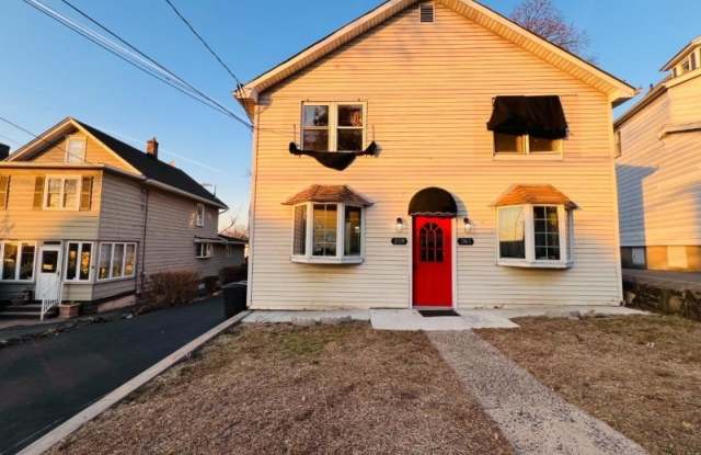 259 Hoover Ave photos photos