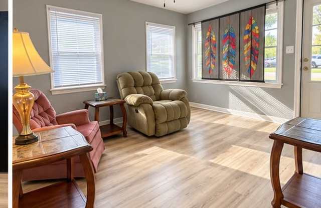 1216 South Purdum Street Gallery 3