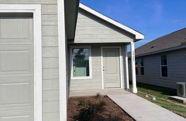3925 Superior Place Gallery 2
