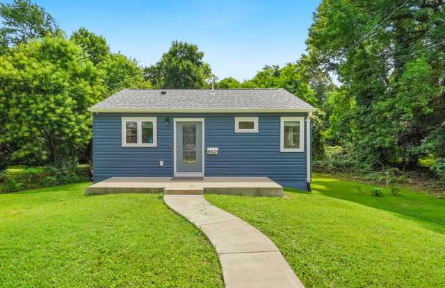 THREE BEDROOM 2 FULL BATH HOME IN COLLEGE PARK WITH CUTTING EDGE FEATURES IS AVAILABLE NOW! photos photos
