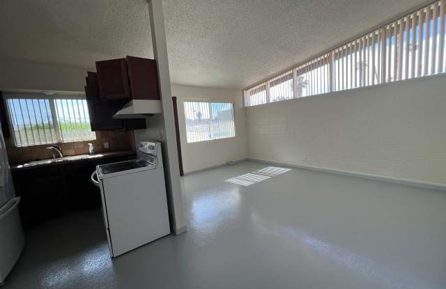 4803 East Willetta Street - 4 Gallery 2