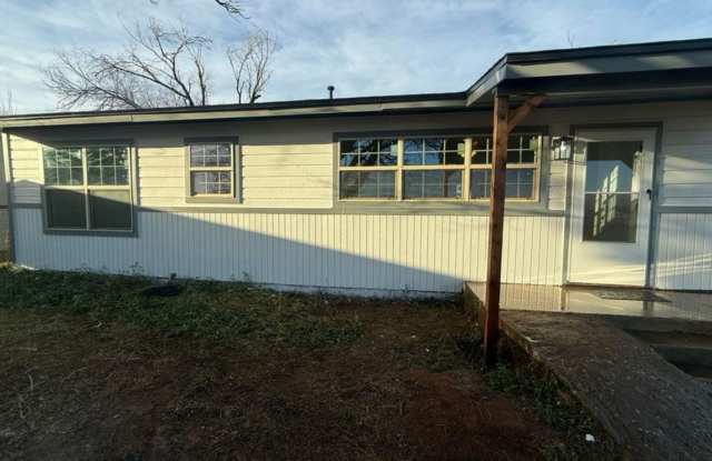 Newly Remodeled 3 Bedroom Home, Section 8 Welcome photos photos