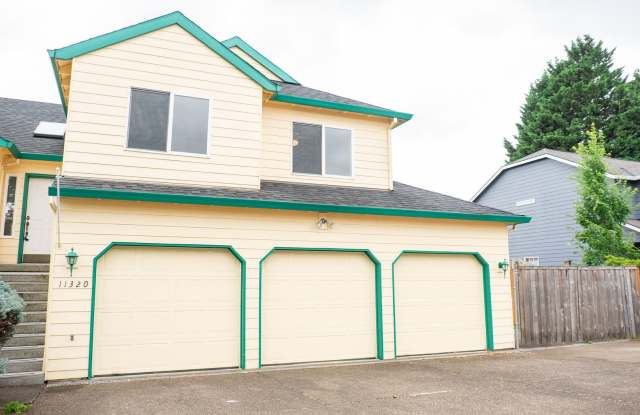 Beautiful Single Family Home In Beaverton  Showings Start 7/6 Gallery 1