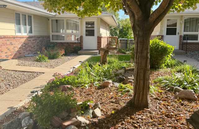 **DEPOSIT SPECIAL** 3 bedroom, 2 bath townhouse in COLLEGE VIEW photos photos **DEPOSIT SPECIAL** 3 bedroom, 2 bath townhouse in COLLEGE VIEW photos photos