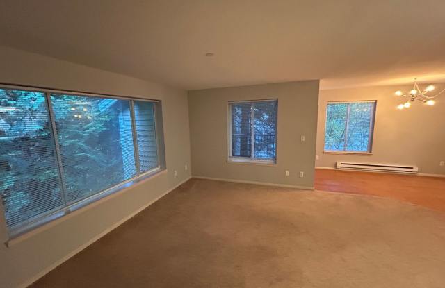 3 Bed, 2.5 bath Townhome w/1-car garage in Highland Park neighborhood of Renton, $3,075/mo. Gallery 4