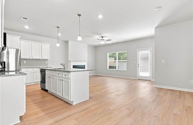 387 Lanier Circle Gallery 4
