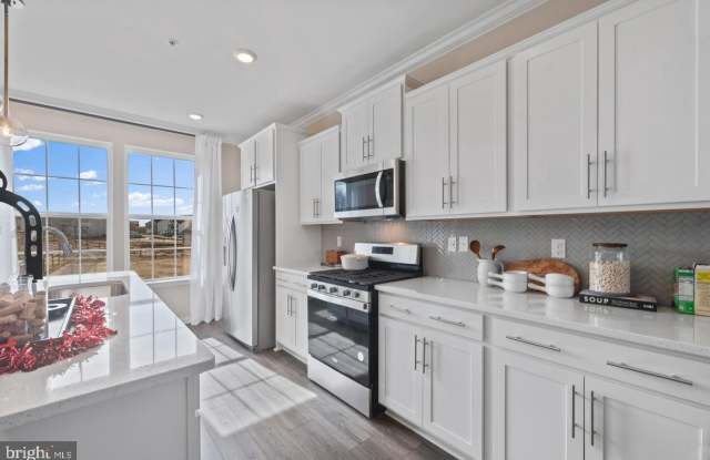 11805 WYNNIFRED PLACE Gallery 3