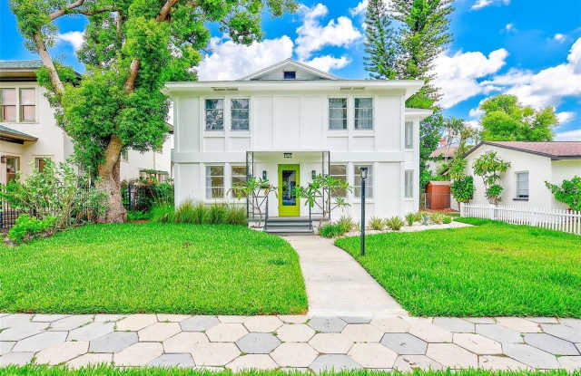 925 16TH AVENUE N photos photos