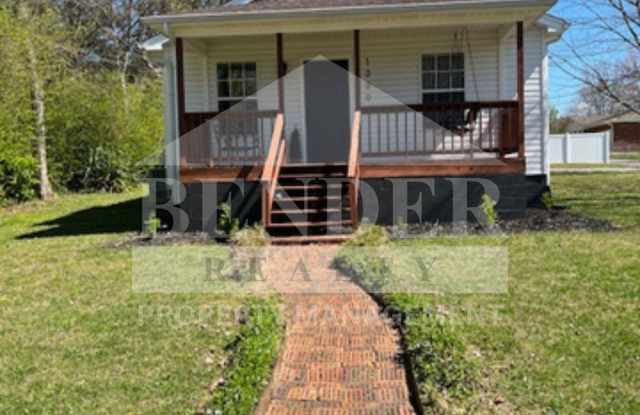 ADORABLE COTTAGE-STYLE HOME photos photos